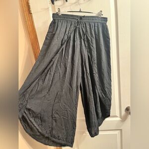 Black Palazzo Wide-Leg Embroidered Pants One-Size